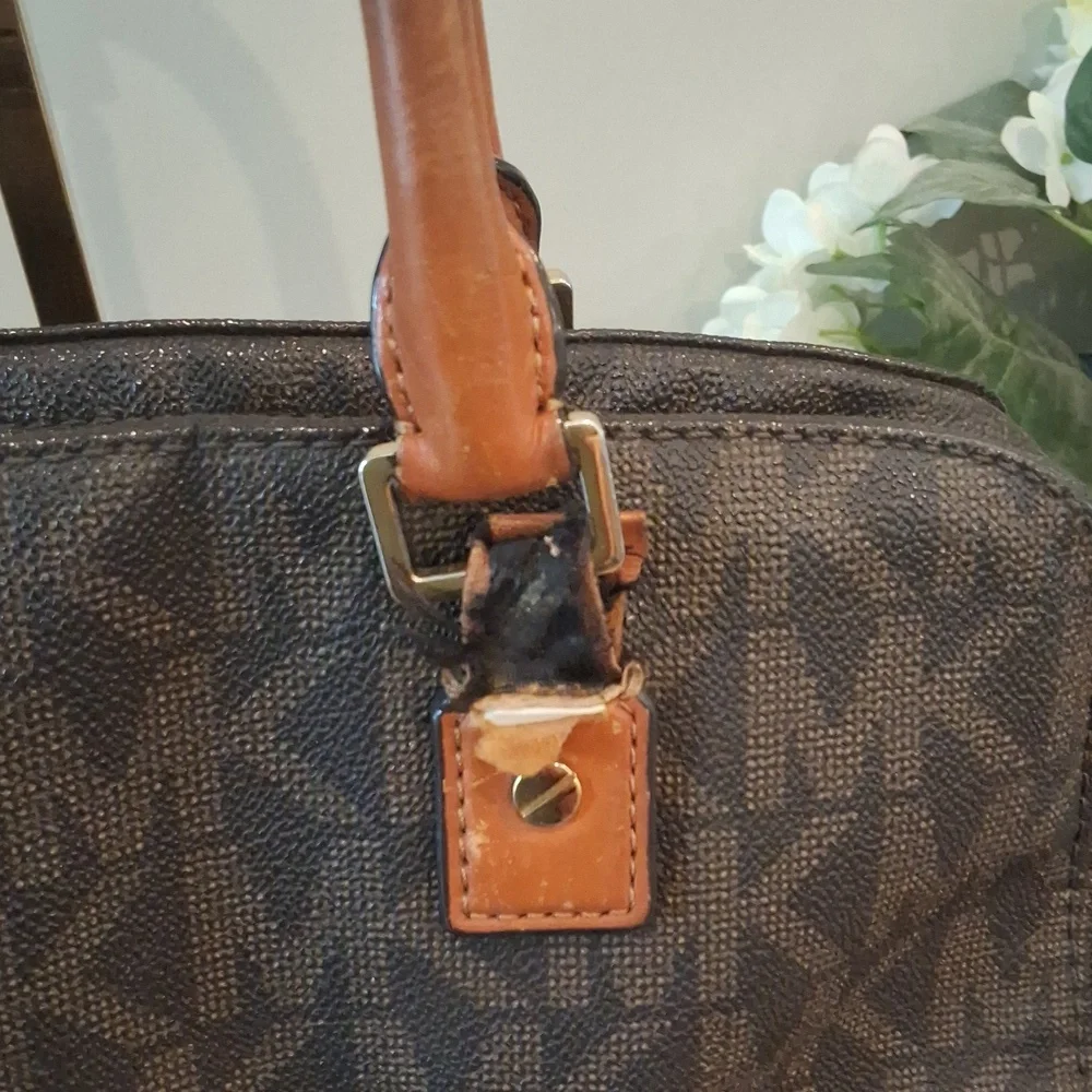 Michael Kors Repair - Picture 4 of 8